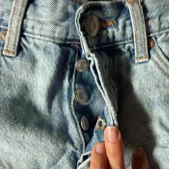 Aero Boyfriend Distressed Light Wash Shorts - Picture 4 of 6